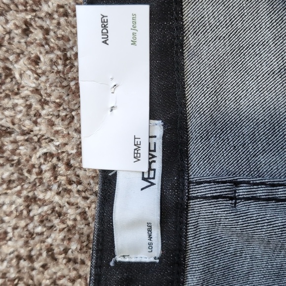 Vervet Audrey Mom High rise Jeans Stretchy Distressed Size 26 Black NEW - Picture 3 of 7